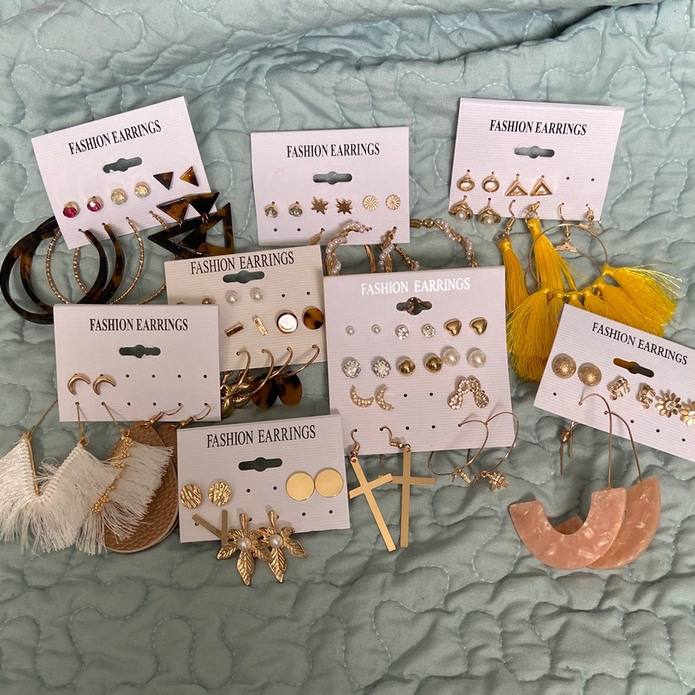 Assorted Fashion Earrings Set